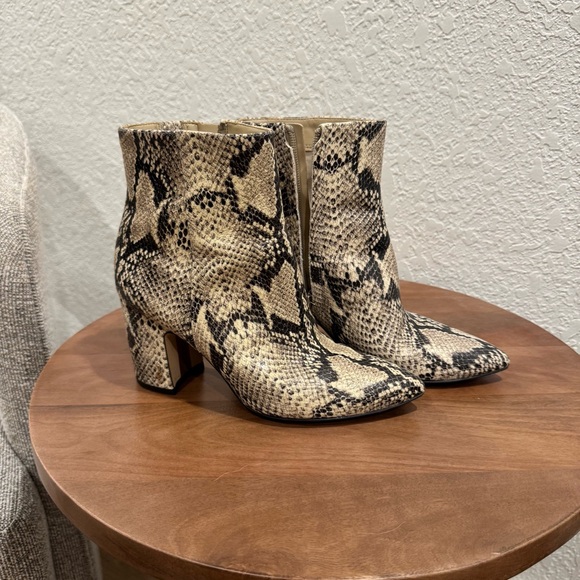 Sam Edelman Hilty Boot - Picture 1 of 7